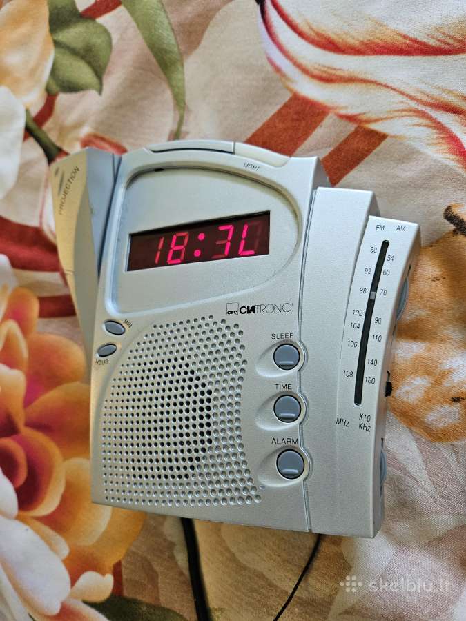 Elektronines laikrodis žadintuvas projektorius rad