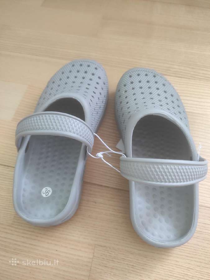 Moteriški sandalai