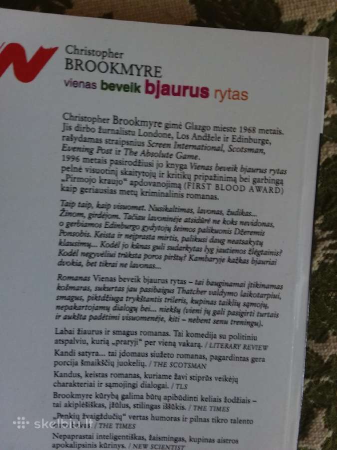 Vienas beveik bjaurus rytas Christopher Brookmyre - nuotraukos Nr. 3