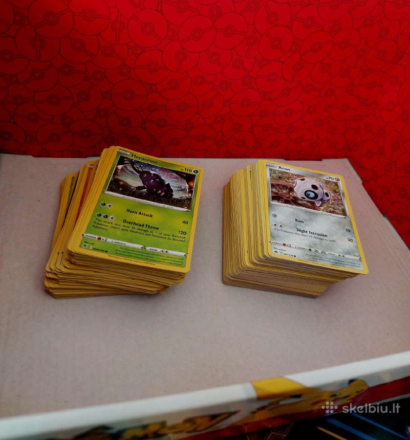Vidutinis Pokemon kortelių rinkinys