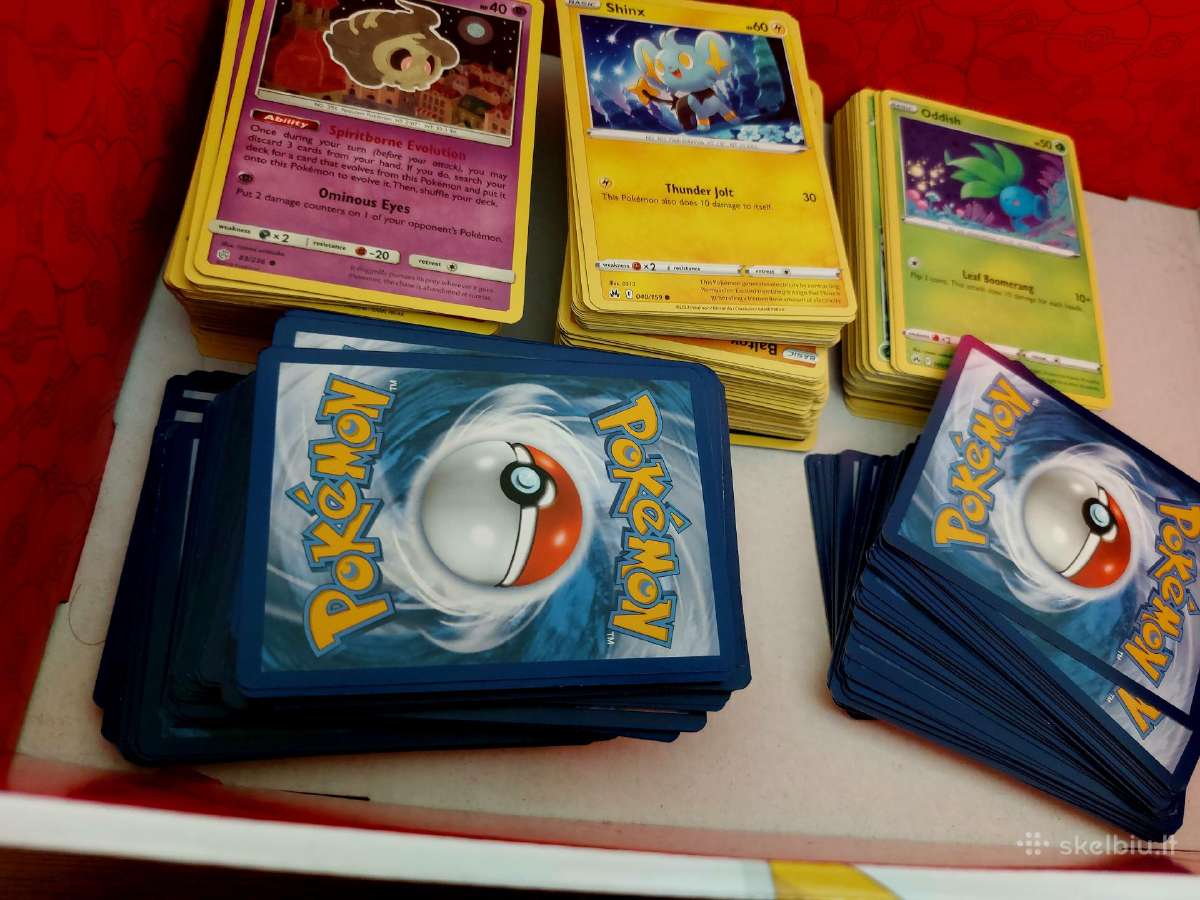 Didelis Pokemon kortų rinkinys