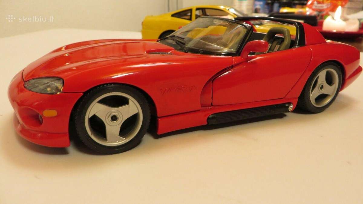 Dodge Viper Rt10 modeliukas 1:18 atsidaro dalys - nuotraukos Nr. 3
