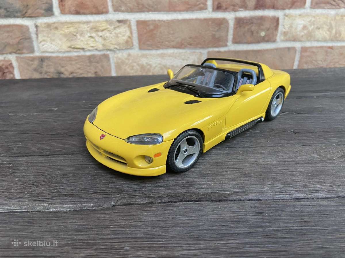 Dodge Viper Rt10 modeliukas 1:18 atsidaro dalys - nuotraukos Nr. 2