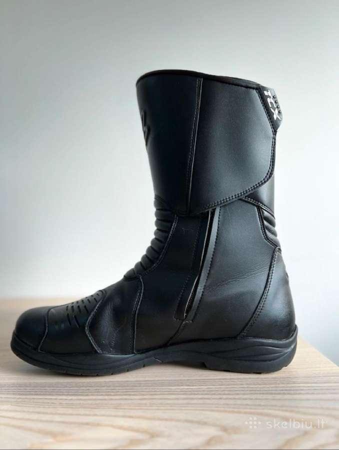 Moto batai - nuotraukos Nr. 10
