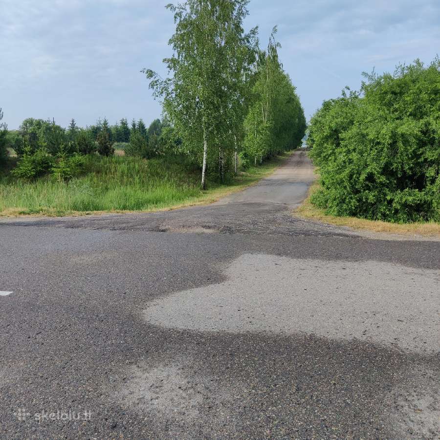 Sklypas prie ežero