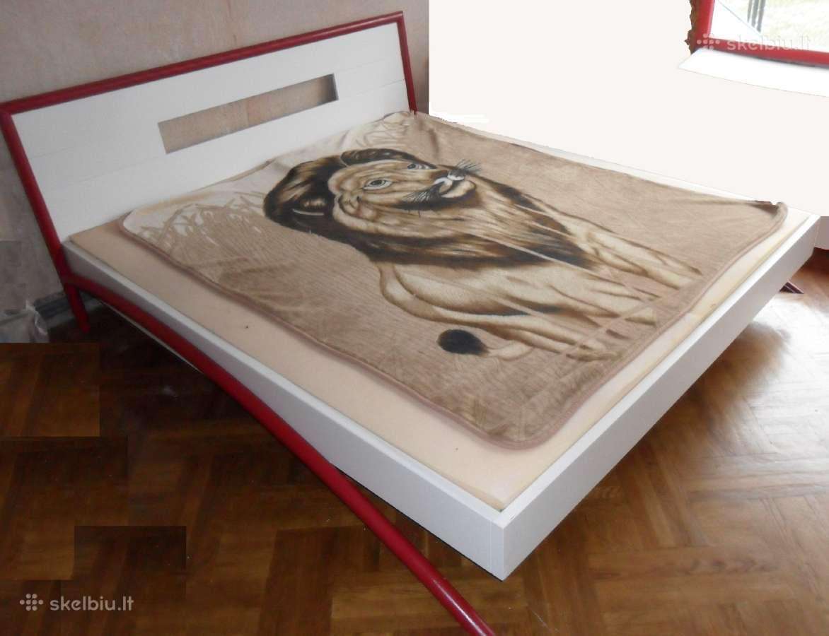 Parduodu dvigule lova. Kaina: 315eur