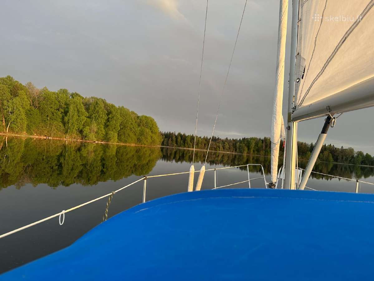 Pasiplaukiojimas po Platelių ežerą Jachta Žemaitė