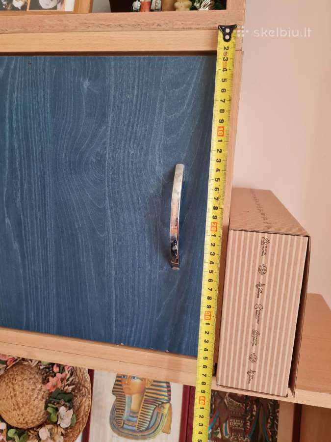 Lentyna su stumdoma dalimi