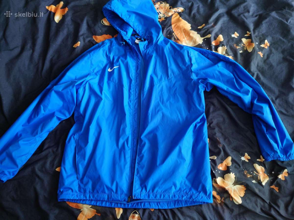 Vyriška Nike striukė.
