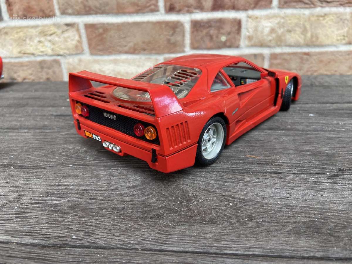 Ferrari F40 Bburago 1:18 made in italy metalinis - nuotraukos Nr. 3