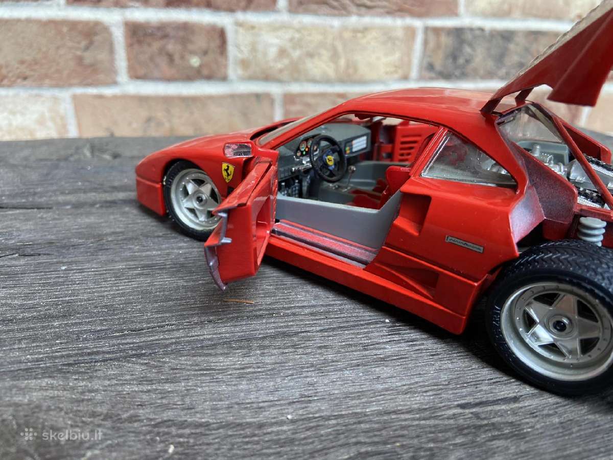 Ferrari F40 Bburago 1:18 made in italy metalinis - nuotraukos Nr. 5