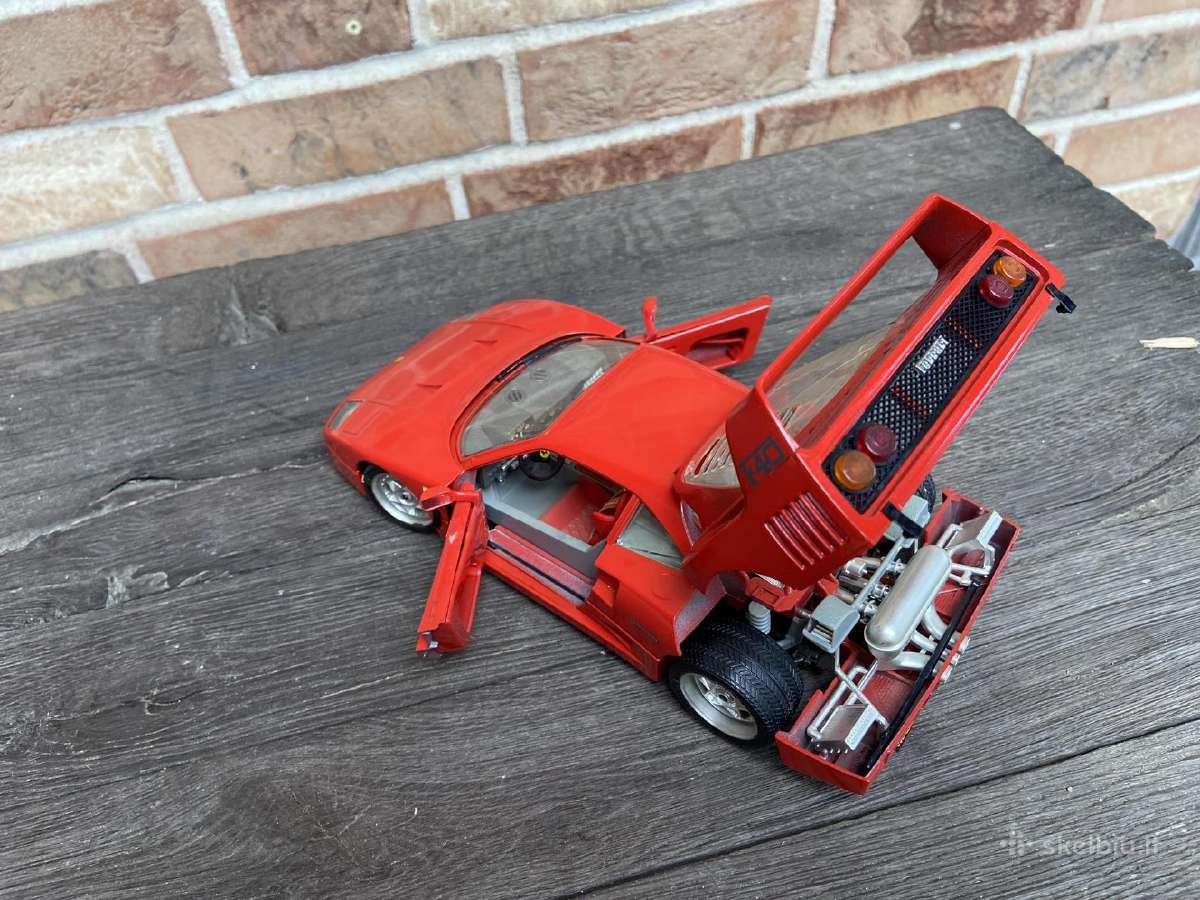 Ferrari F40 Bburago 1:18 made in italy metalinis - nuotraukos Nr. 6