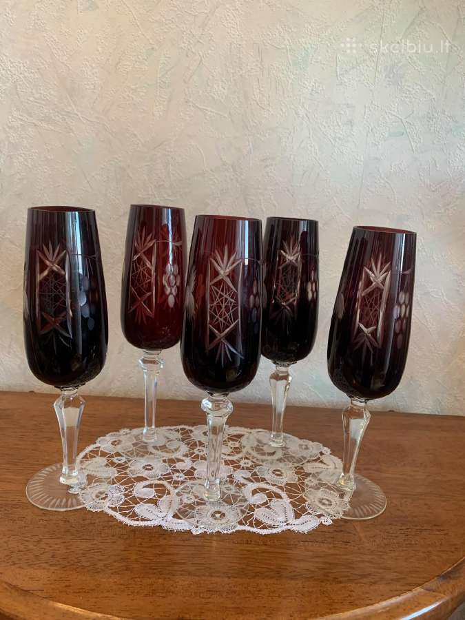 Kristolines sampano taures