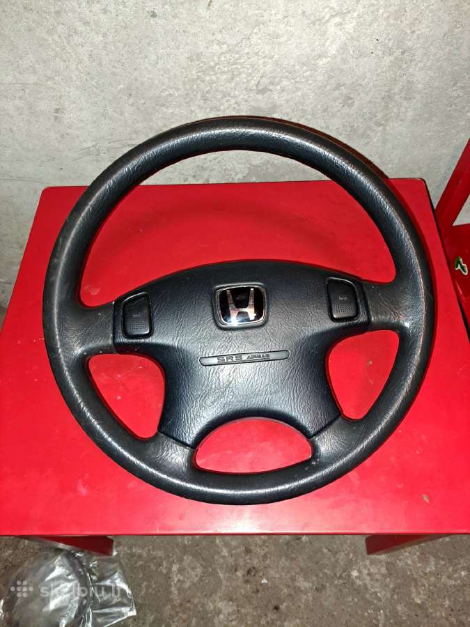Automobilio vairas