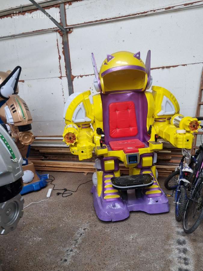 Žaidimo kambarių elektrinėi robotai