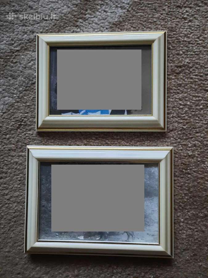 Du plastikiniai rėmeliai