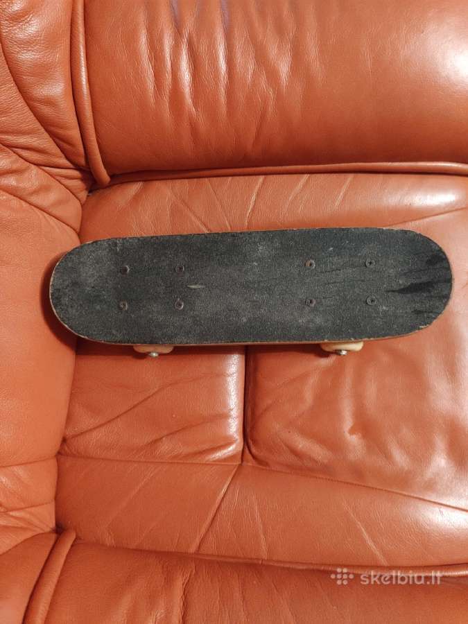 Riedlentė 43 cm ilgio.