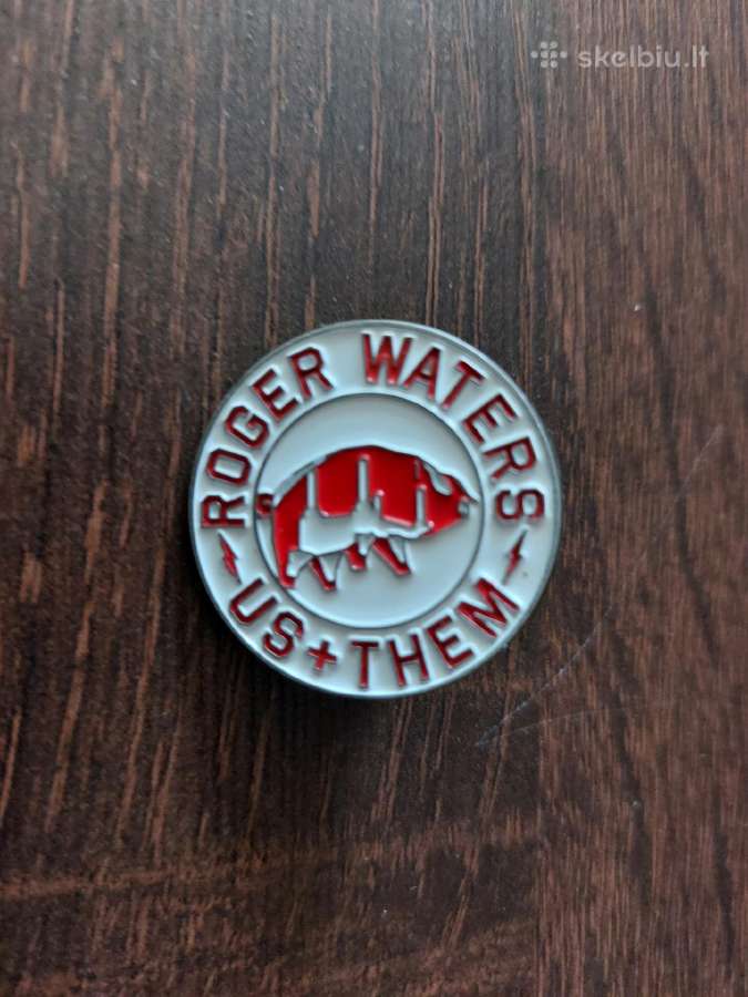 Originalus ženkliukas Roger Waters Us and Them