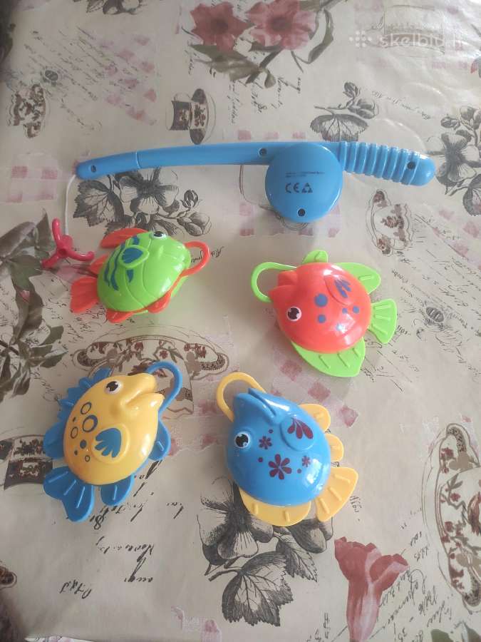 Plastik zaislai