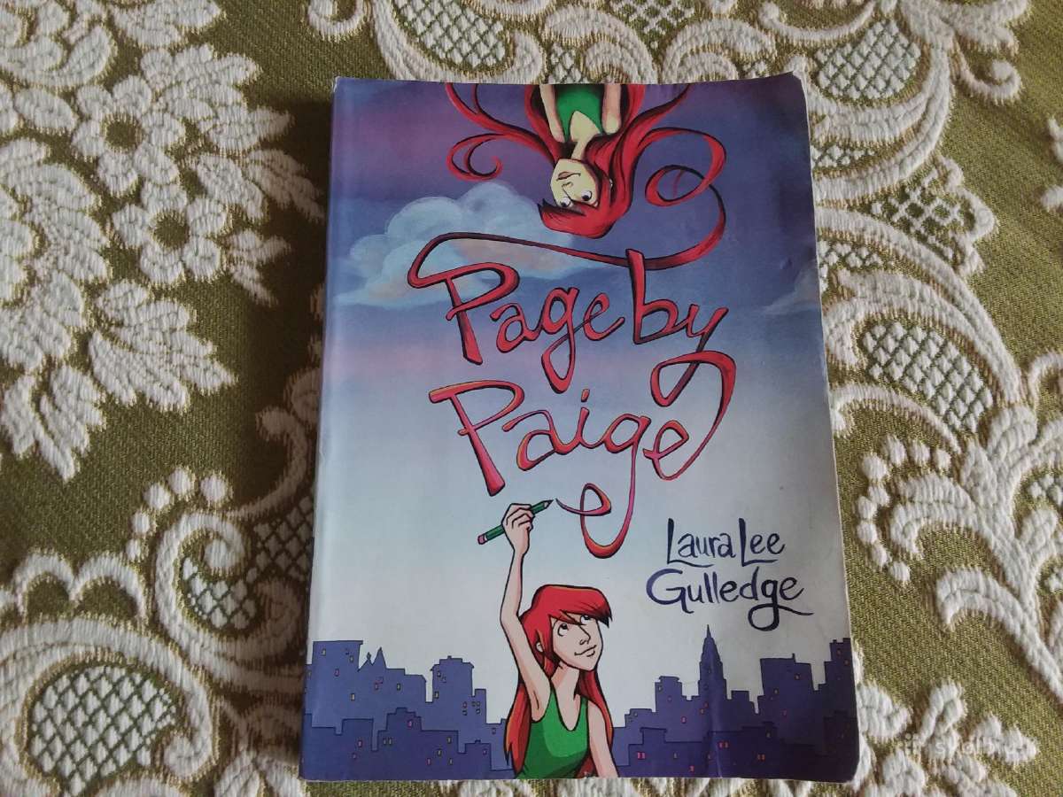Page by Paige Laura Lee Gulledge 2011 m