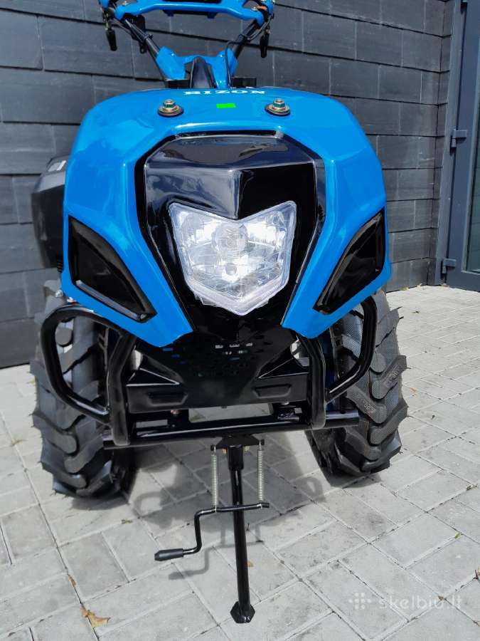 Galingas motoblokas su priedais - nuotraukos Nr. 3