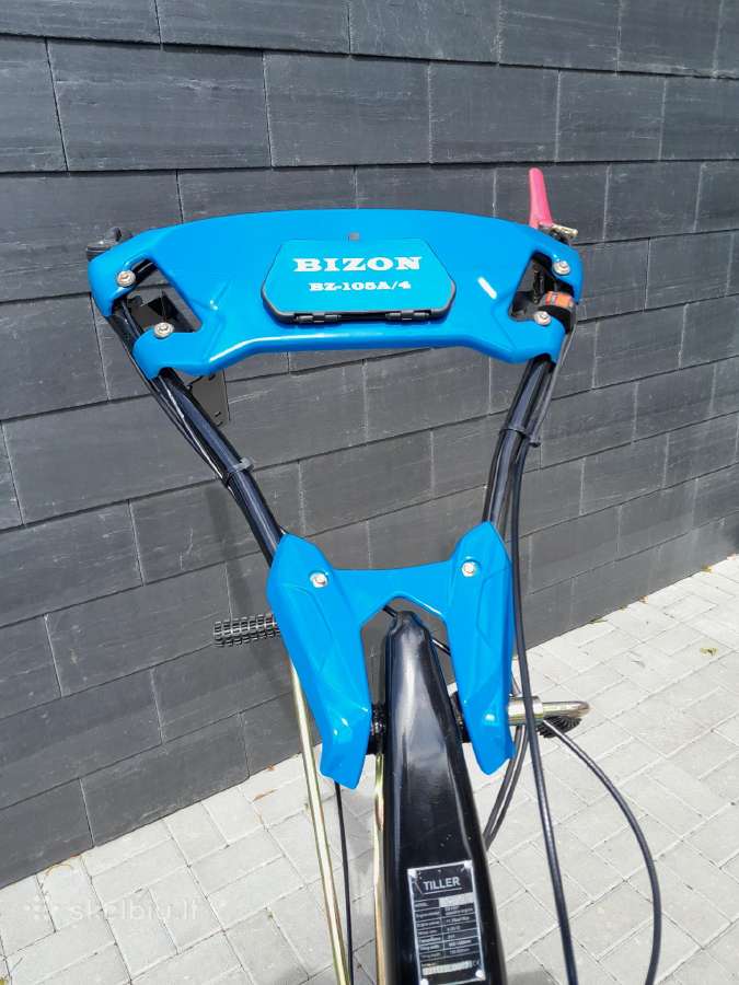 Galingas motoblokas su priedais - nuotraukos Nr. 8