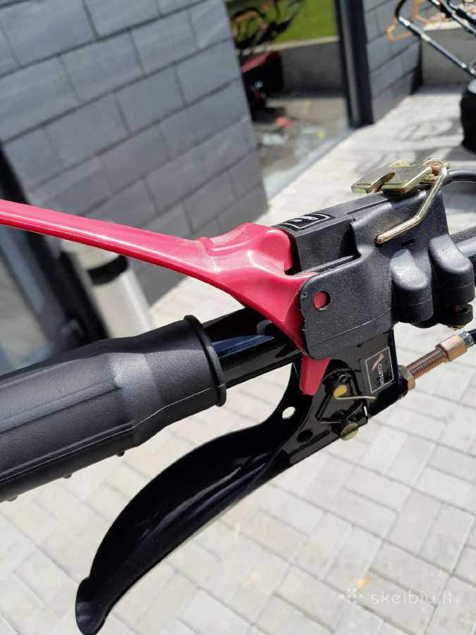 Galingas motoblokas su priedais - nuotraukos Nr. 11