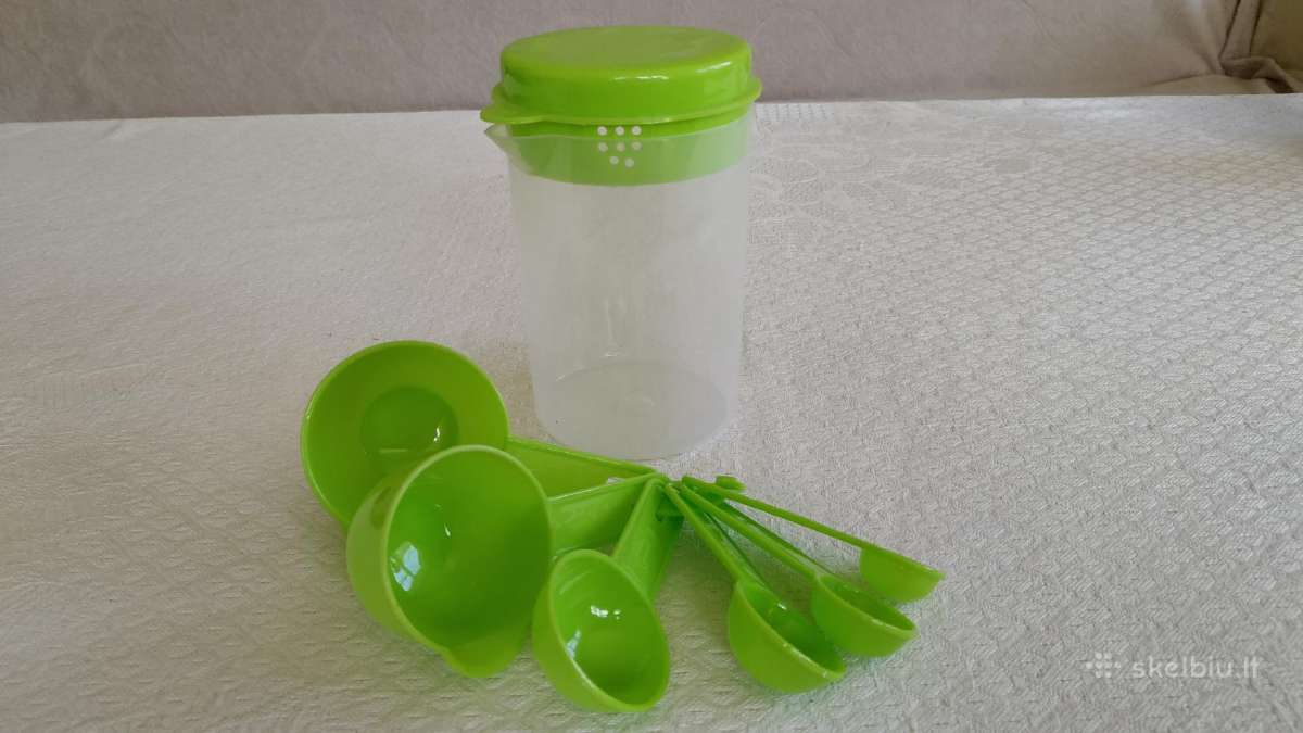 Naujas matavimo šaukštelių rinkinys su plastikiniu
