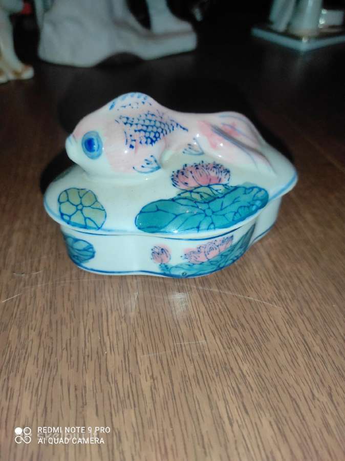 Porceleno papuošalų dėžutė