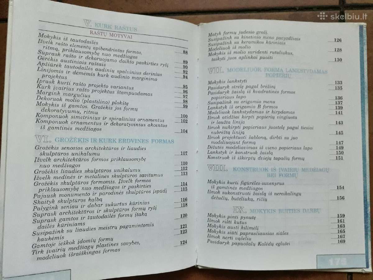 A. Grabauskienė ir J. Morkytė "Dailė ir darbeliai" - nuotraukos Nr. 15