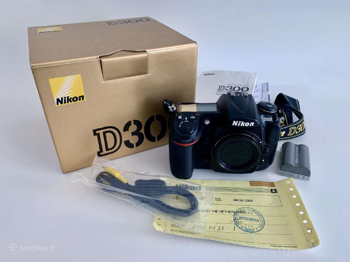 Nikon fotoaparatas su 3 objektyvais ir kita įranga - nuotraukos Nr. 2