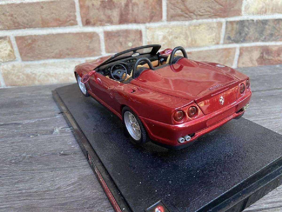 Hot wheels 1:18 Ferrari 550 Barchetta Pininfarina - nuotraukos Nr. 6
