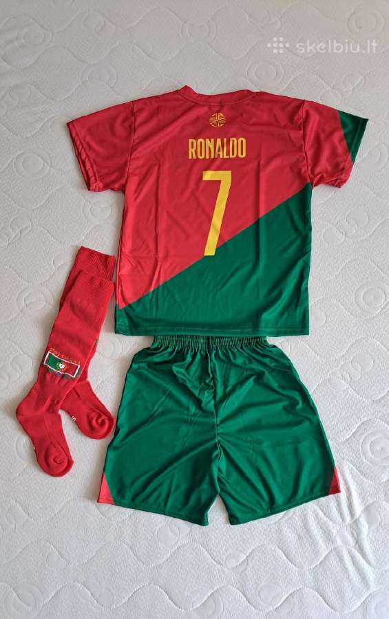 Vaikiškos futbolininko aprangos - nuotraukos Nr. 11