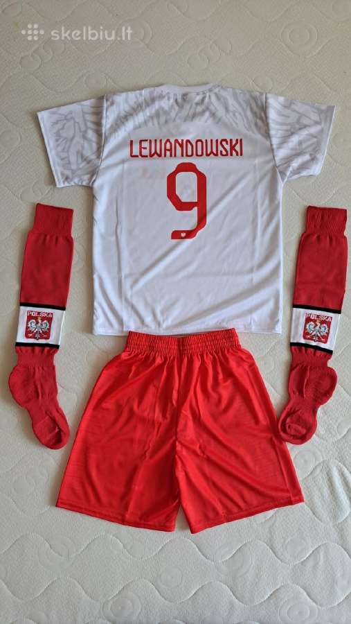 Vaikiškos futbolininko aprangos - nuotraukos Nr. 19