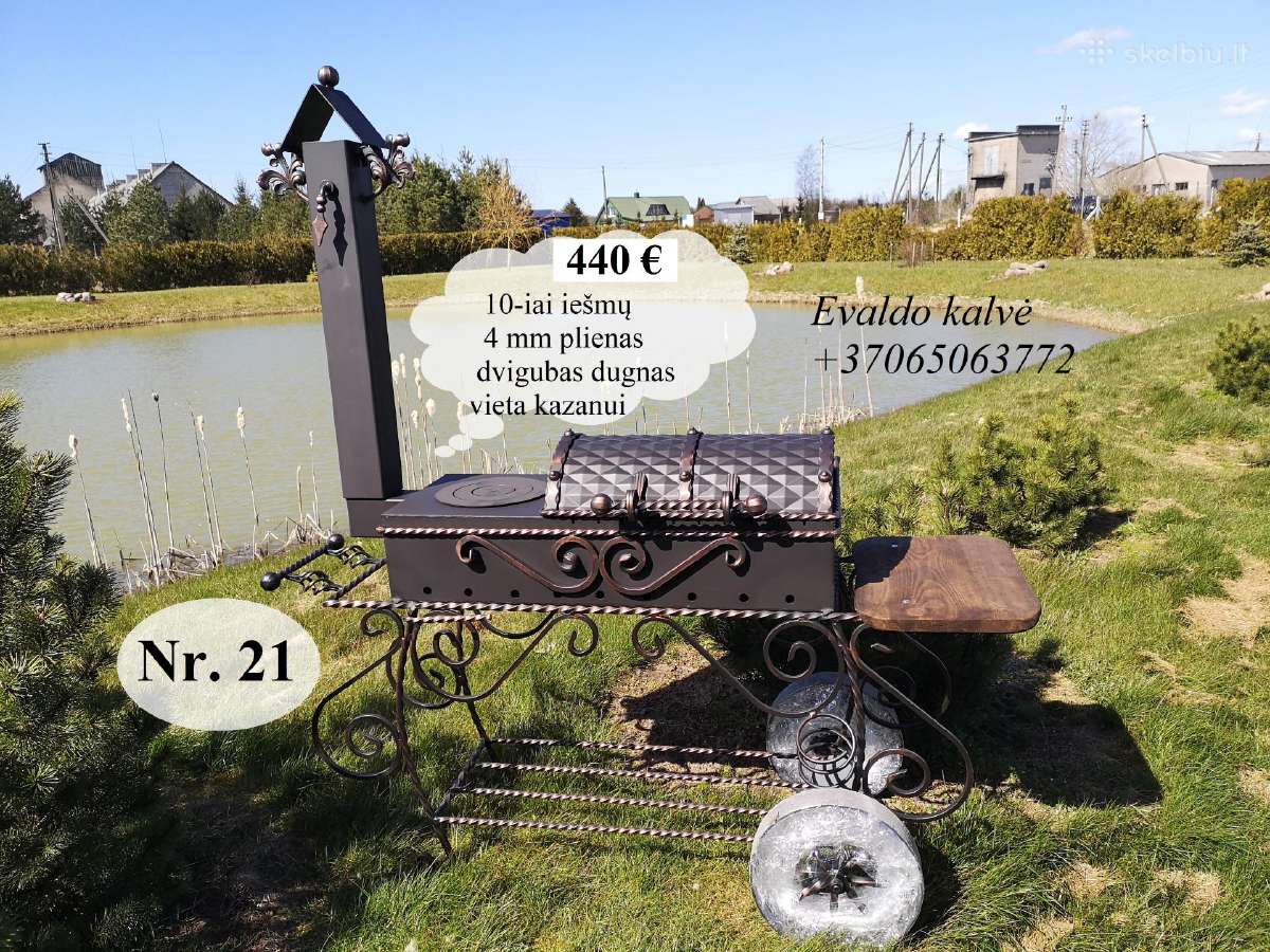 Šašlykinės,voratinkliai.sviestuvai.lauko baldai.