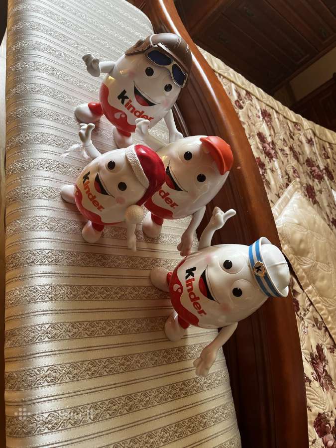 Kinder kiausiniai iš Duty Free, tušti!