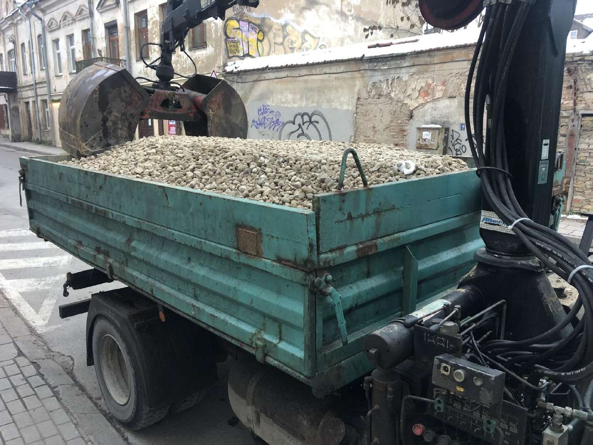Birios statybinės medžiagos