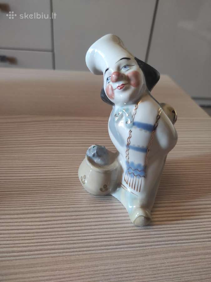 Vintažinė statulėlė