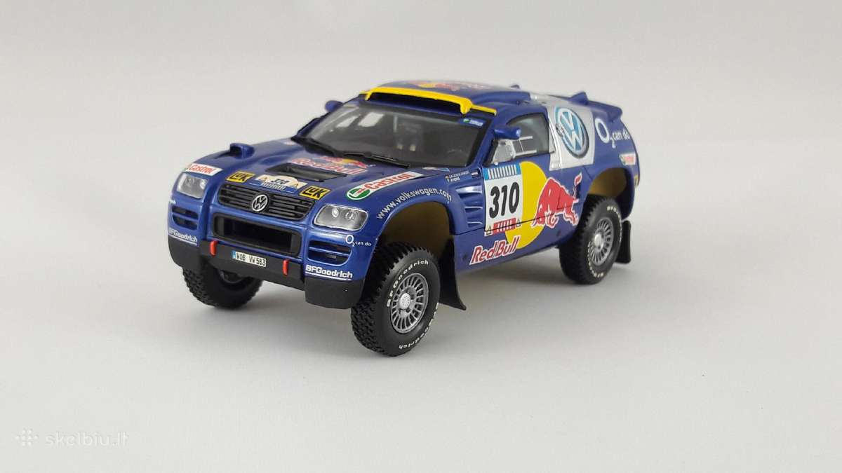 1/43 modeliukai Volkswagen Touareg Mk1 2004 Dakar