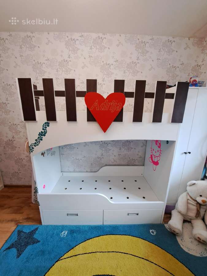 Dviaukštė vaikiška lova