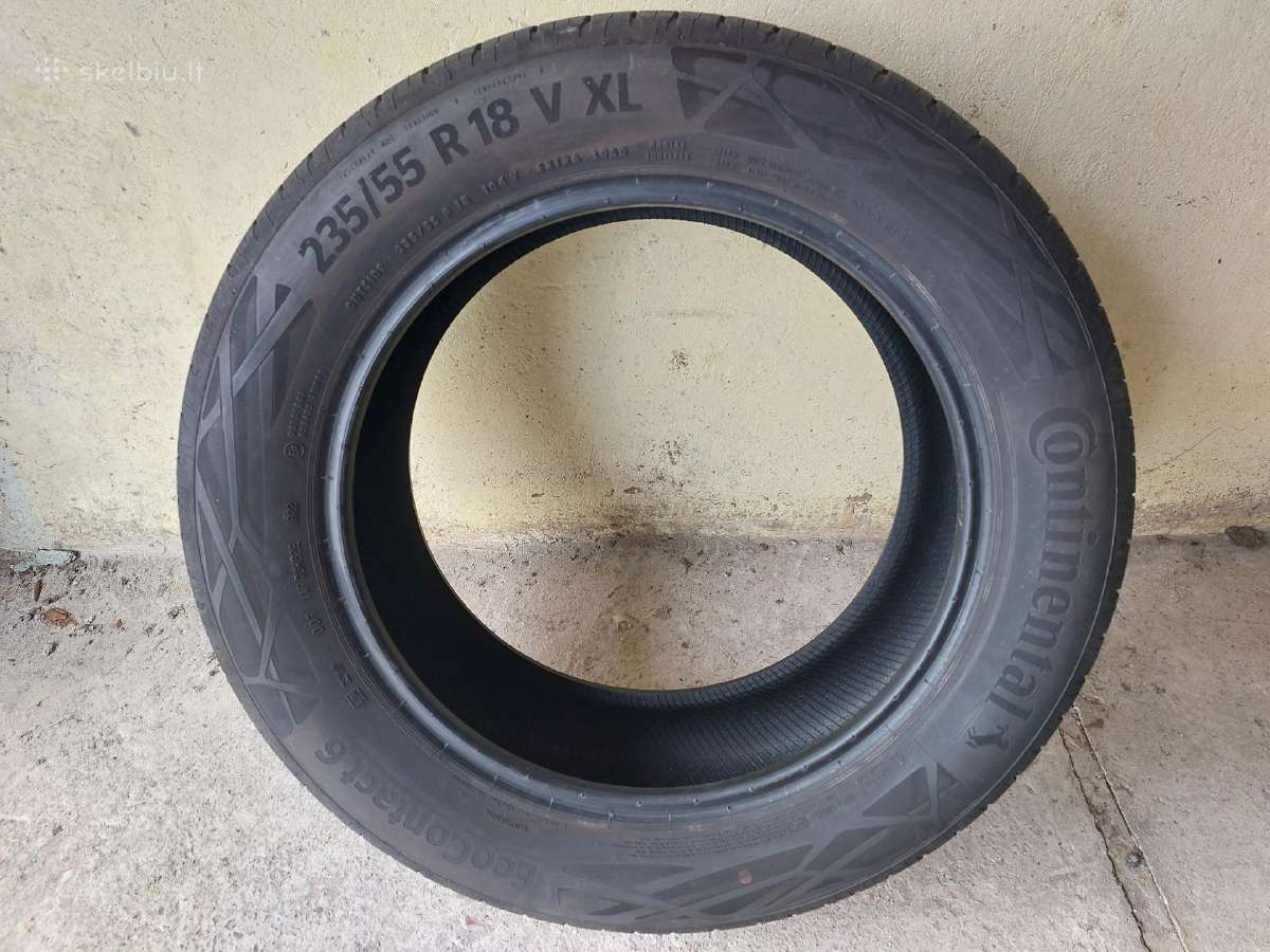 Parduodu beveik naujas padangas Continental