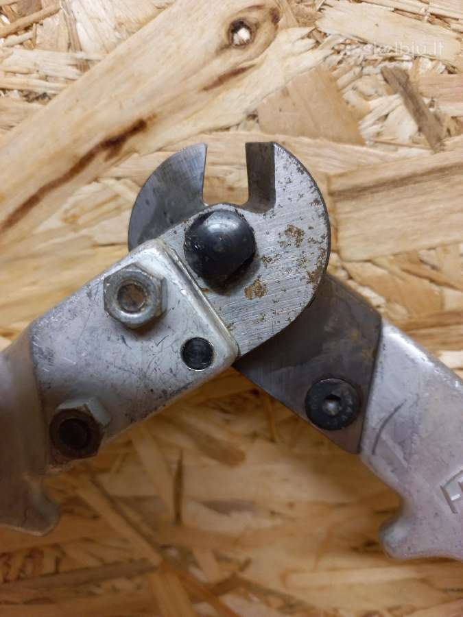 Kirpimo žirklės apvaliam metalui Felco C9 - nuotraukos Nr. 3