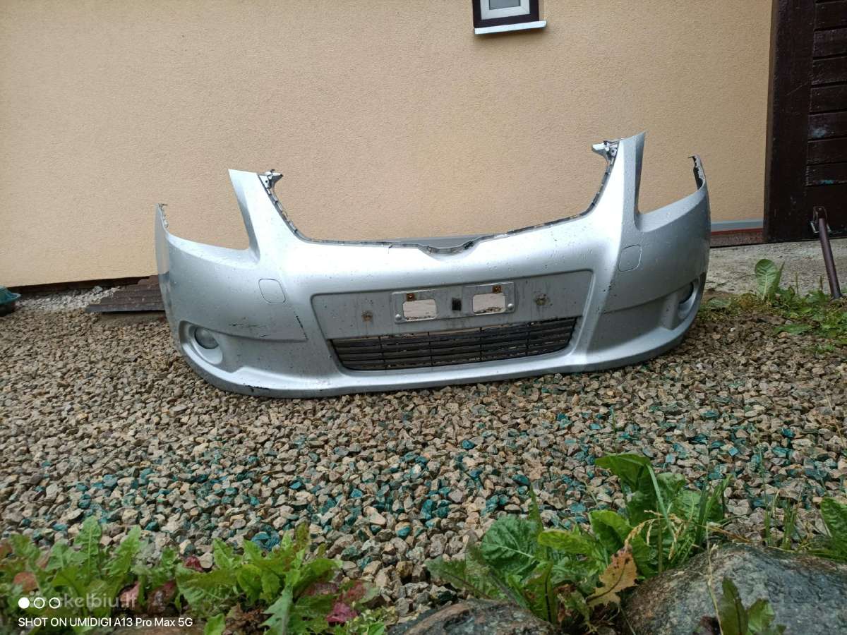 Parduodamos Toyota automobilio priekio dalys - nuotraukos Nr. 3