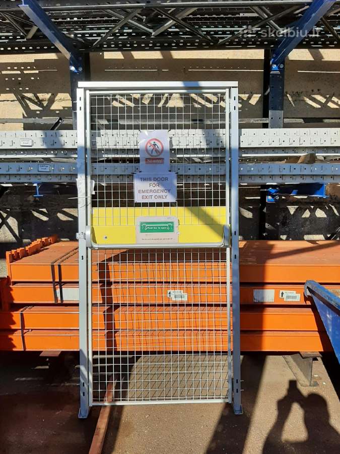 Atsarginio išėjimo Emergency exit only durys