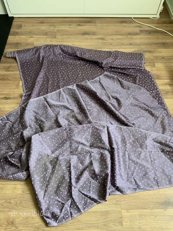Violetinė raštuota medžiaga rulonas 600x107cm - nuotraukos Nr. 2