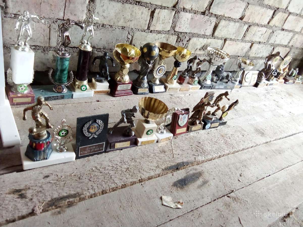 Futbolo trofejai 31vnt pigiai - nuotraukos Nr. 5