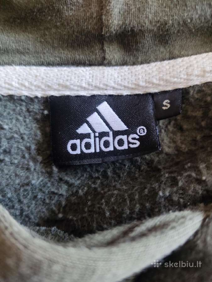 Adidas bliuzonas