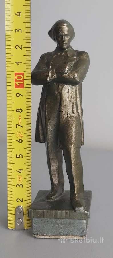 Černiševskis statulelė - nuotraukos Nr. 6