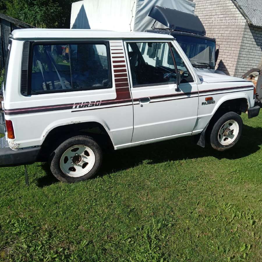 Mitsubishi Pajero dalimis - nuotraukos Nr. 9