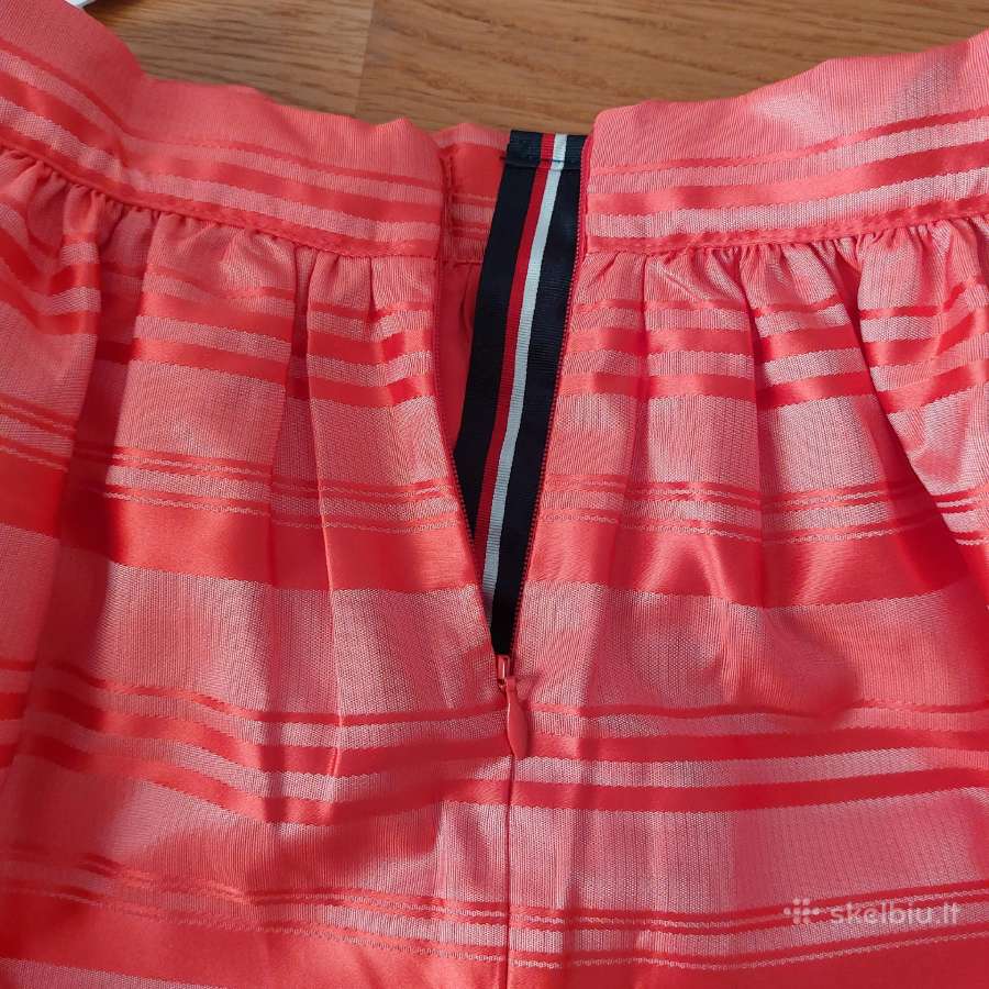 Tommy Hilfiger 152 dydžio atlasinis sijonas - nuotraukos Nr. 3